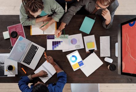 service_people_working